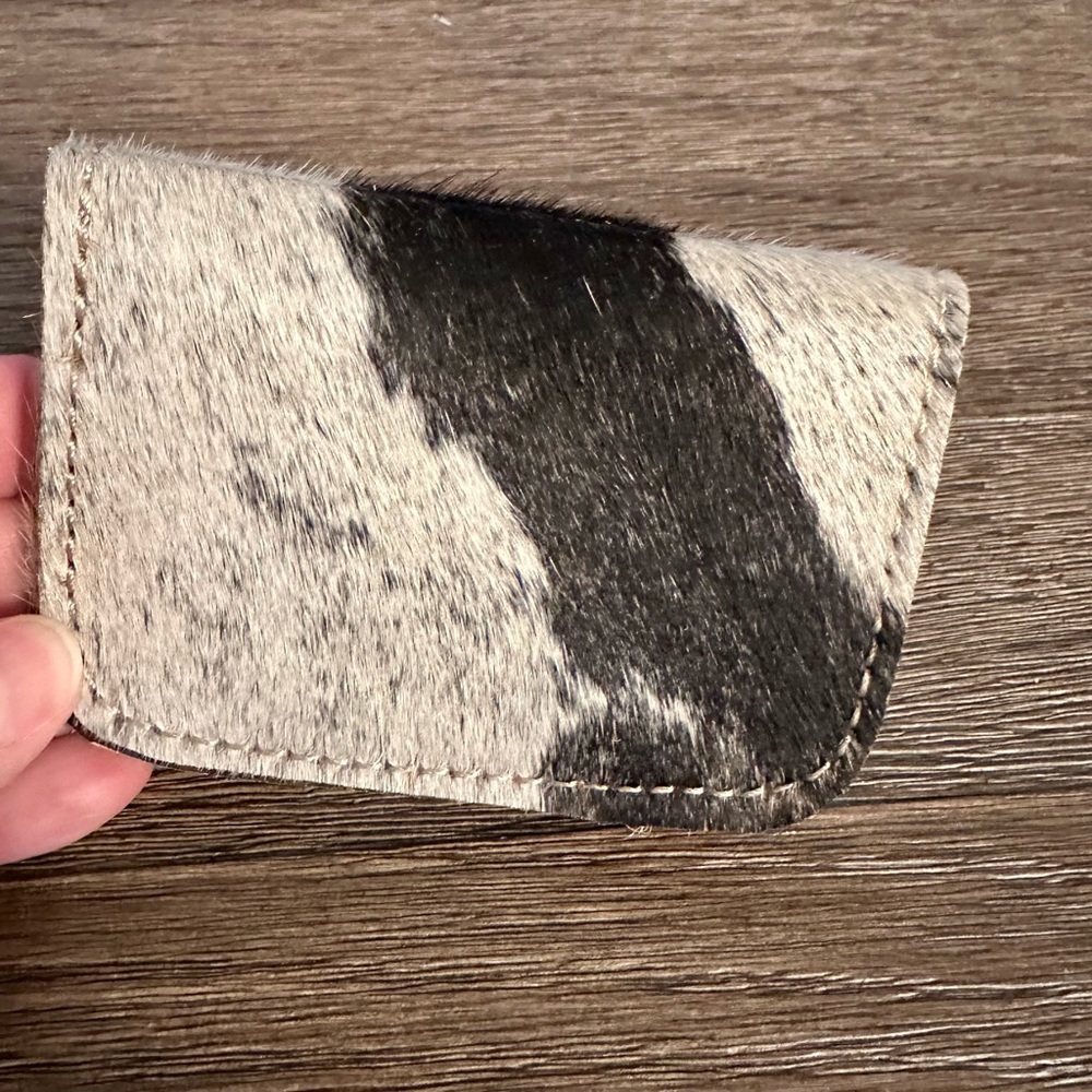 Genuine Cowhide leather Card holder. - Picture 3 of 4